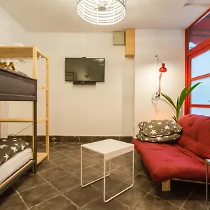 Apartma N'poznam Apartment