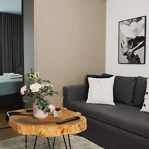 Apartman Khan 2, Ljubljana